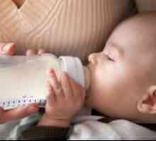 Kako dati steklenico novorojenčka