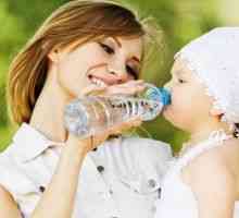 Dehidracija pri otroku: znaki, simptomi, zdravljenje, vzroki