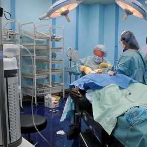 Zdravljenje v Grčiji Centra za estetsko plastično kirurgijo estetski anaplasis