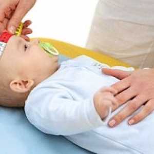 Pregled novorojenčka otroka pediater