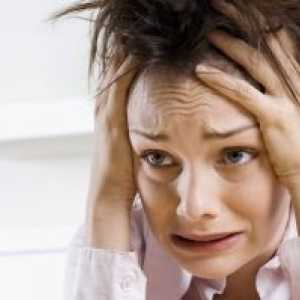 Motnje panike: simptomi, zdravljenje, vzroki, simptomi